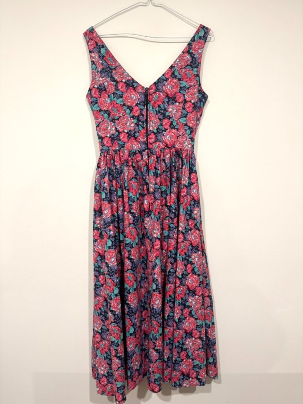Vintage Laura Ashley Floral Maxi Dress Sleeveless Pockets Size 10 UK Cotton - Picture 2 of 11